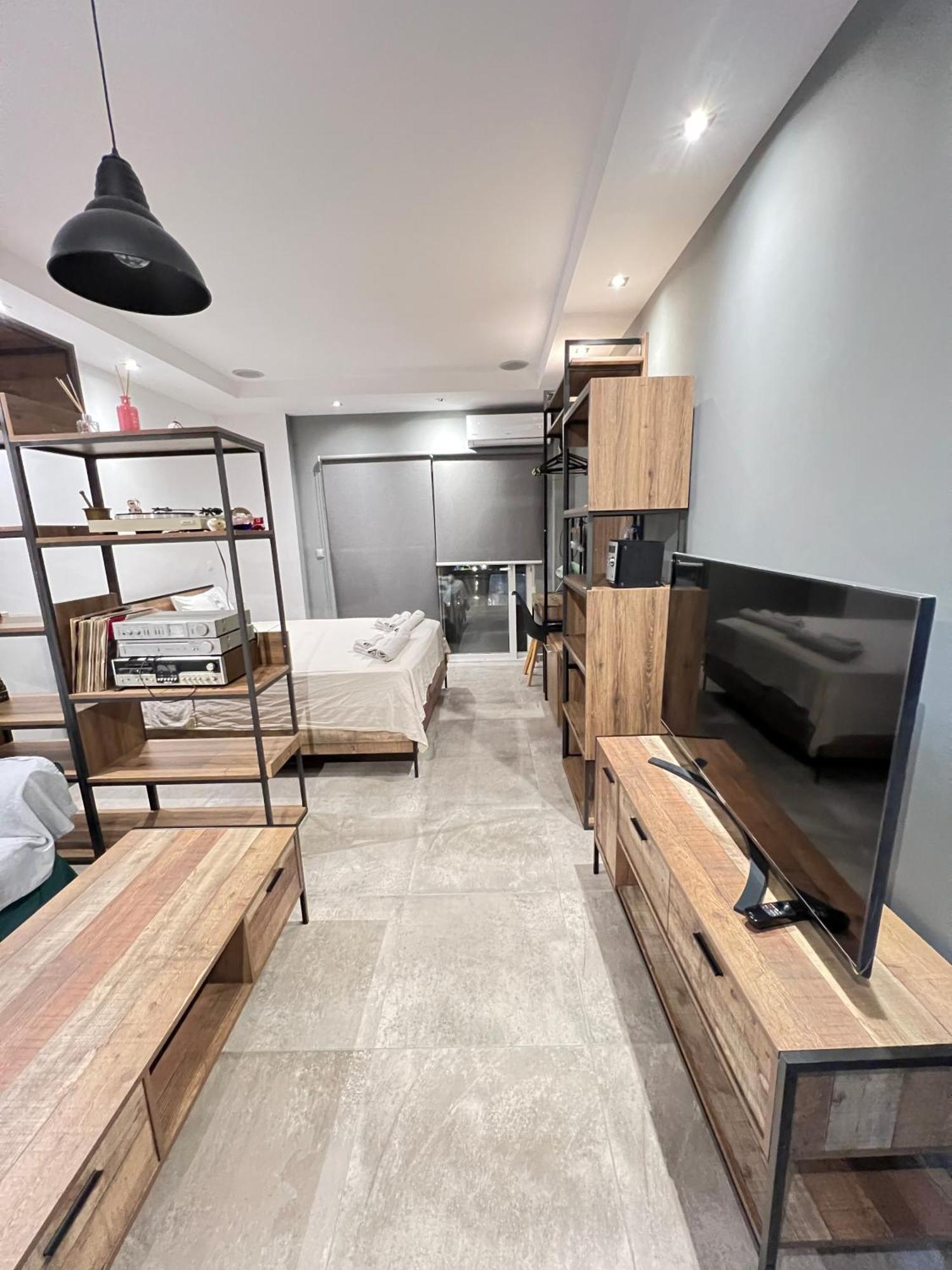 Modern Apartment In The Heart Of The City 알렉산드로폴리스 외부 사진